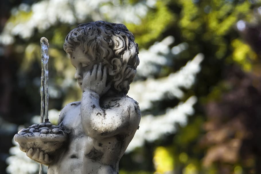 estàtua, font, jardí, escultura, jardí, escultura, centrar-se en primer pla, cementiri, tomba, a l'aire lliure, representació humana, representació, art i artesania, dia, creativitat, cap gent, semblança masculina, naturalesa, religió, àngel, primer pla, arbre, espiritualitat, semblança femenina, planta, artesania, 2K