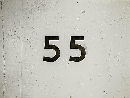 untitled, væg, nummer, tælle, etiket, murbygningsfunktion, baggrunde, ingen mennesker, meddelelse, arkitektur, tæt på, bygget struktur, hvid farve, sort farve, skilt, tekst, dag, tekstureret, udendørs, fuld ramme, beton, 4K, CC0, offentligt domæne, royaltyfrie