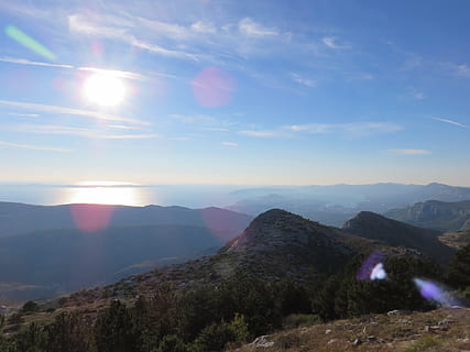 Kroatien, Teilt, Aussicht, Berg, Sonnenuntergang, Himmel, Szenen - Natur, Schönheit in der Natur, Ruhe, ruhige Szene, Umgebung, Landschaft, Sonne, Nicht-städtische Szene, wolke - himmel, Natur, idyllisch, Linseneffekt, Gebirge, Sonnenlicht, keine Leute, Tag, draußen, Sonnenstrahl, hell, Gipfel, 1080P, CC0, gemeinfrei, lizenzfrei