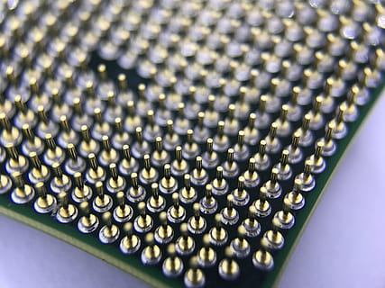 computador, ict, digital, tecnologia, em formação, eletrônicos, componentes, fechar-se, dentro de casa, ninguém, grande grupo de objetos, repetição, indústria, círculo, visão de alto ângulo, padronizar, origens, forma geométrica, em uma sequência, garrafa, texturizado, recipiente, fundo colorido, quadro completo, abundância, brilhante, luxo, 4K, CC0, domínio público, royalty free