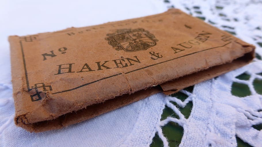 gammel, pakning, krog, antik, emballage, gammel pakning, papir, ingen mennesker, tæt på, dag, udendørs, tekst, meddelelse, vestlige script, indendørs, Brun, stilleben, mad og drikke, blå, studio skud, mad, rigdom, finansiere, Bestil, fokus på forgrunden, tekstil, enkelt objekt, 4K