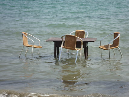 bord, Korfu, strand, Grækenland, restaurant, græsk, sommer, ø, rejse, turisme, Europa, middelhavet, ferie, mad, traditionel, hav, stol, cafe, ægæiske, udsigt, udendørs, vand, ingen mennesker, dag, oversvømmelse, sæde, fravær, havnefronten, natur, skønhed i naturen, ro, tom, rolig scene, jord, høj vinkel visning, scenics - natur, lempelse, 4K, CC0, offentligt domæne, royaltyfrie