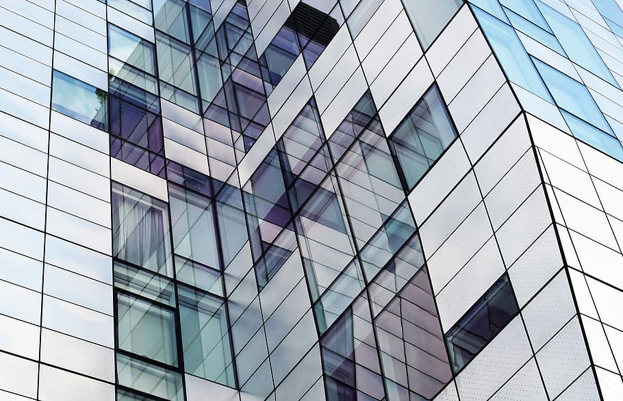 tæt på, fotografering, glas vinduesbygning, lav, vinkelfotografering, hvid, blå, gardinvæg, højhus, bygning, arkitektur, vindue, design, struktur, glas, geometriske, new york, bygget struktur, bygning udvendig, glas - materiale, moderne, by, afspejling, kontorbygning udvendig, mønster, kontor, fuld ramme, ingen mennesker, lav vinkel visning, dag, baggrunde, geometrisk form, skyskraber, 5K