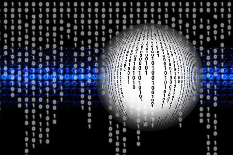 binära koder, binär, binär kod, binärt system, http, www, krascha, administratör, på, information, angrepp, smed, operativ system, bitgrupp, bitar, CD, cd cd rom, dator, datavirus, datorvirus, fil, filer, data, datautbyte, digital, Diskett, e-post, frågor, smittad, datavetenskap, klick, kommunikation, lan, musklick, nätverk, programmering, kalkylator, server, manus, överföra, trojan, virus, virusvarning, webb, över hela världen, fönster, webbdesign, teknologi, sfär, närbild, upplyst, inget folk, mönster, skinande, inomhus, disco boll, förbindelse, lysande, bakgrunder, fortfarande liv, konstkultur och underhållning, mörk, form, blå, kristallkula, händelse, nattliv, 5K, CC0, offentligt domän, royaltyfria