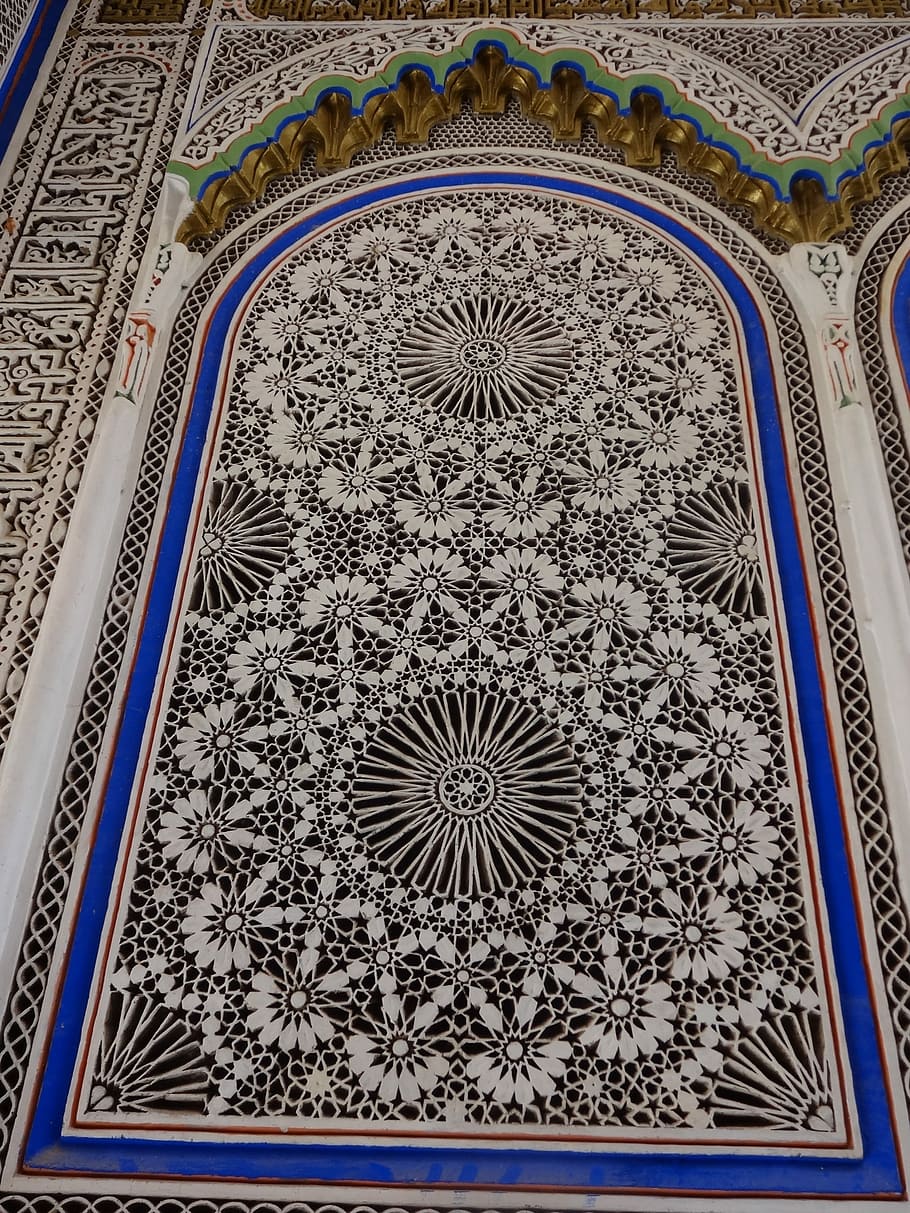 okno, vzor, oblouk, architektura, design, sklenka, ornament, dekorace, marocký, vyšperkovaný, fes, orientální, styl, antický, arabština, tradiční, náboženství, místo uctívání, duchovno, stavba, nikdo, víra, uvnitř, nízký úhel pohledu, umění a řemesla, budova, tvořivost, řemeslo, Dějiny, minulost, strop, destinace, květinový vzor, architektura a umění, 2K