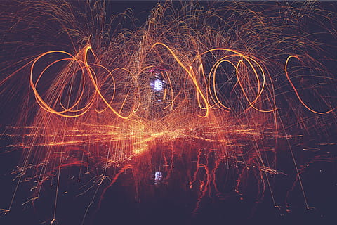 Feuer, Beleuchtung, Funke, Flamme, Feuertanz, Menschen, Mann, dunkel, Nacht-, Strand, Langzeitbelichtung, beleuchtet, Bewegung, glühend, Bewegungsunschärfe, Drahtwolle, Funken, Licht, Natur, Spinnen, keine Leute, Feier, draußen, Lichtmalerei, Kreativität, Feuerwerk, Veranstaltung, Geschwindigkeit, Feuerwerk - künstliches Objekt, 4K, CC0, gemeinfrei, lizenzfrei
