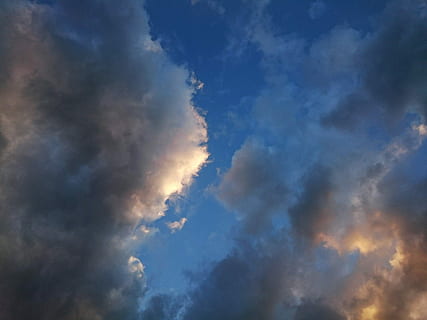 pilviä, pilvi, auringonlasku, aika, luonto, taivas, pilvi - taivas, kauneus luonnossa, scenics, vain taivas, maisemat - luonto, ei ihmisiä, cloudscape, tyyneys, dramaattinen taivas, rauhallinen kohtaus, sininen, ulkona, ympäristö, idyllinen, matala kulma, taustat, moody sky, majesteettinen, ilmapiiri, meteorologia, abstrakti tausta, 2K, CC0, public domain, rojaltivapaa