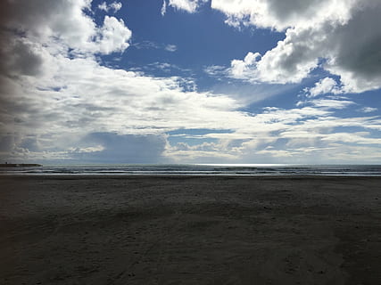 paisatge, mar, núvol, núvols, horizont, blanc, blag arena, platja, Riba, núvol - cel, cel, terra, escenics - natura, tranquil·litat, bellesa a la natura, escena tranquil·la, aigua, naturalesa, horitzó sobre l’aigua, sorra, horitzó, cap gent, escena no urbana, dia, idíl·lic, medi ambient, 2K, CC0, domini públic, lliure de regalies