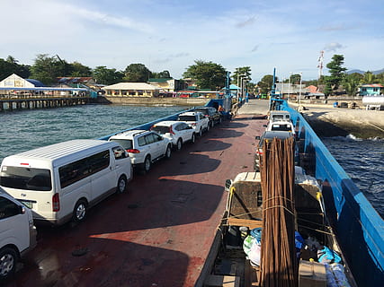 Filipine, feribot, cebu, ormoc pier, transport, apă, mijloc de transport, navă nautică, cer, natură, arhitectură, construită, zi, nor - cer, oameni apropiați, exteriorul clădirii, copac, oraș, port, mașină, râu, vehicul cu motor, în aer liber, barcă cu pânze, 2K, CC0, domeniu public, fără drepturi de autor