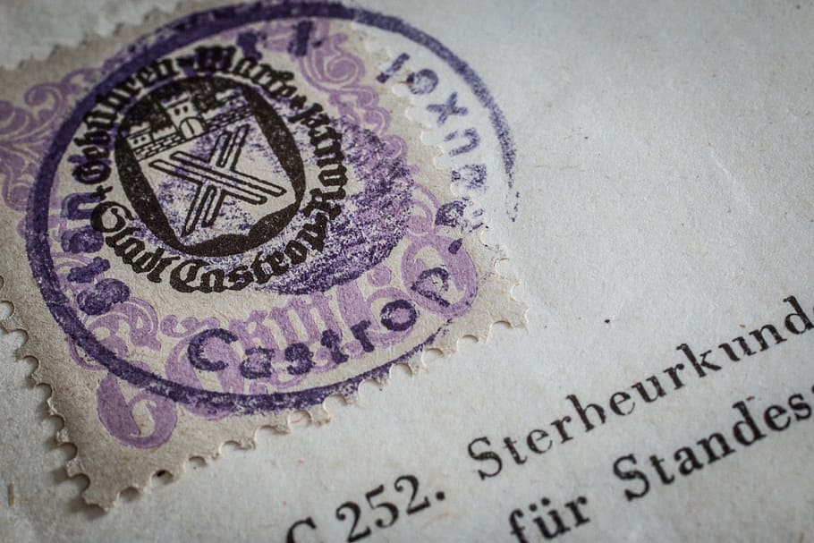 token, certificat, certificació, 1947, història, certificat de defunció, text, primer pla, cap gent, comunicació, guió occidental, segell, paper, a l'interior, govern, vista d’angle alt, sol objecte, Finances, natura morta, document, moneda, autoritat, enfocament selectiu, arquitectura, militar, representació, 2K