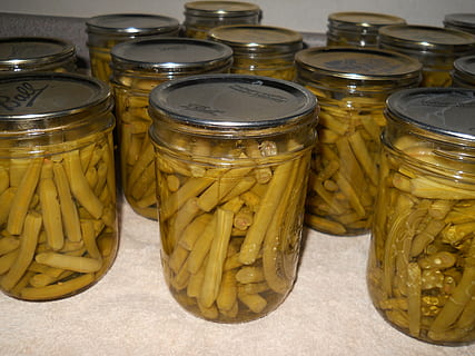 Bohnen, können, konserviert, Gemüse, natürlich, gesund, Grün, Nahansicht, Vegetarier, organisch, sparen, Krug, Container, Stillleben, keine Leute, Seite an Seite, drinnen, Gelb, große gruppe von gegenständen, Lebensmittel, Essen und Trinken, Tabelle, Glas - Material, Anordnung, High Angle View, Wahl, Variation, Gruppe von Objekten, transparent, Fülle, 4K, CC0, gemeinfrei, lizenzfrei