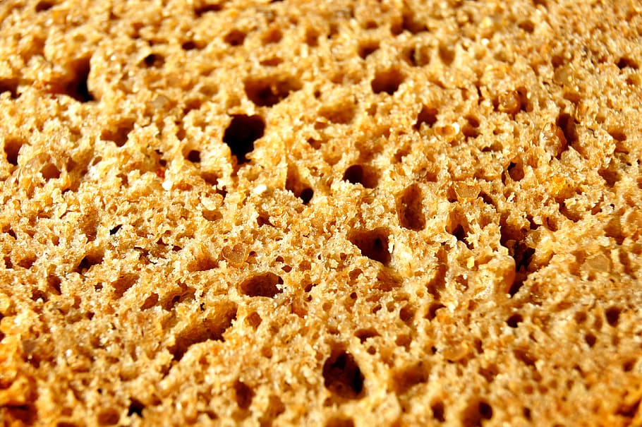 pa, massa, al forn, disc, macro, menjar, forat, rauh, gustos, forner, diàriament, simplement, marc complet, fons, primer pla, menjar i beguda, frescor, cap gent, textura, patró, a l'interior, color taronja, menjar dolç, marró, natura morta, indulgència, benestar, enfocament selectiu, llest per menjar, menjar italià, temptació, berenar, 4K