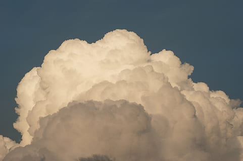 nube, thunderhead, soffice, grande, bianca, cumulo nimbo, tempesta, luminosa, temporale, fulmine, drammatico, cielo, tempo metereologico, tempestoso, meteorologia, grave, suggestivo, nuvola di pioggia, pericoloso, nuvola - cielo, bellezza nella natura, nessuno, natura, Cloudscape, la tranquillità, idilliaco, scenics - natura, morbidezza, nuvola temporalesca, giorno, all'aperto, Paradiso, scena tranquilla, sfondi, infausto, 4K, CC0, dominio pubblico, privo di copyright