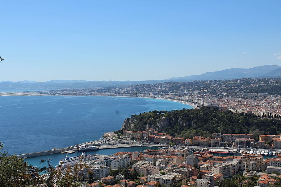 bonic, panoràmica, mediterrani, panorama, llum, paisatge, festa, platja, aigua, sol, badia d'àngels, promenade des anglais, França, ciutat, costa d’azur, arquitectura, exterior de l'edifici, estructura construïda, mar, cel, blau, edifici, muntanya, cel clar, naturalesa, cap gent, paisatge urbà, vista d’angle alt, dia, barri residencial, destinacions de viatge, a l'aire lliure, badia, 5K