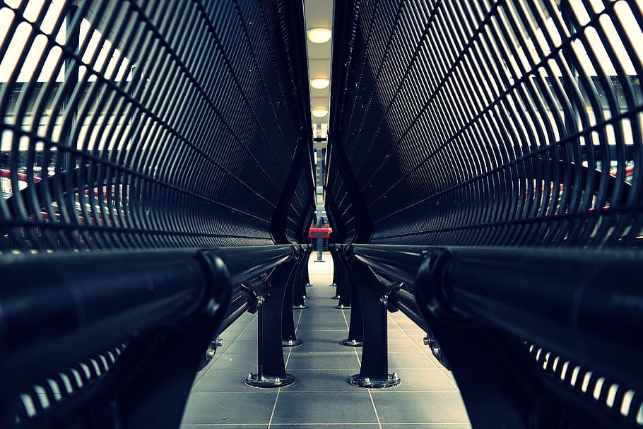 město, světla, budova, tunel, architektura, rozmazat, strop, design, prázdný, futuristický, vedení, uvnitř, moderní, odrazy, ocel, technologie, cestovat, městský, přeprava, způsob dopravy, stavba, cesta vpřed, směr, jezdící schody, veřejná doprava, perspektiva, náhodné osoby, zábradlí, kov, stanice metra, pohodlí, železniční dopravy, svítí, pohyblivý chodník, 5K