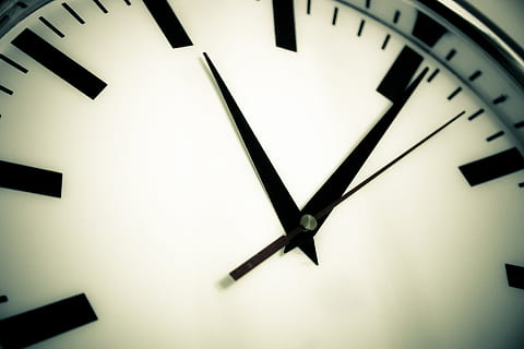 close-up photo, wall clock, close-up, photo, clock, time, at, time indicating, time of, pointer, minutes, hour, clock face, analog, dates, minute hand, old-fashioned, black color, clock hand, deadline, no people, hour hand, number, instrument of time, accuracy, indoors, urgency, midnight, single object, roman, second hand, new year's eve, checking the time, 2K, CC0, public domain, royalty free