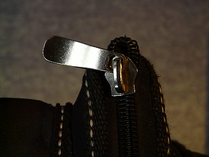 fecho eclair, perto, fecho, Bolsa, fazer para, abrir, metal, zip verschluss, zipp, margem, fechar-se, focar em primeiro plano, ninguém, dentro de casa, ainda vida, arma, aço, história, o passado, Liga, velho, temas animais, prateado colorido, espada, segurança, medieval, animal, brilhante, faca, 2K, CC0, domínio público, royalty free
