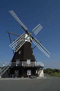 molí, pellworm, molí de vent, edifici, wadden sea, Mar del nord, illa, energia alternativa, energia eòlica, aerogenerador, conservació del medi ambient, energia renovable, generació de combustible i energia, cel, molí de vent tradicional, medi ambient, turbina, naturalesa, arquitectura, estructura construïda, cel clar, dia, blau, cap gent, a l'aire lliure, tecnologia, paisatge, recursos sostenibles, 5K, CC0, domini públic, lliure de regalies