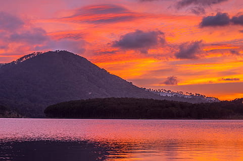 langit, Jeruk, awan, matahari terbenam, pemandangan, momen, air, gunung, keindahan di alam, alam, awan - langit, scenics - alam, lingkungan Hidup, refleksi, tanah, danau, ketenangan, langit yang dramatis, tidak ada orang, hutan, pohon, di luar rumah, matahari, puncak gunung, langit romantis, 2K, CC0, domain publik, bebas royalti