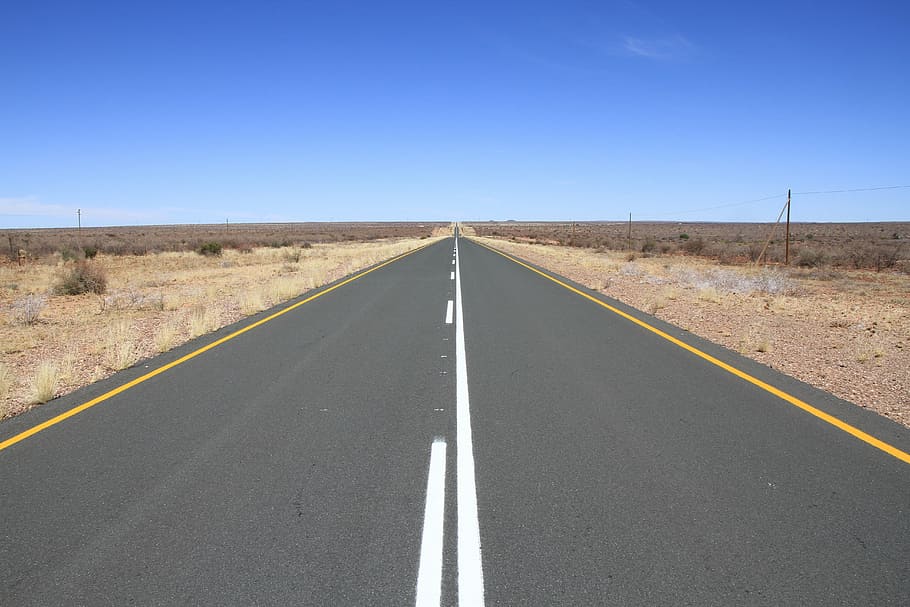 foto, buit, carretera, recta, endavant, lluny, punt de fuga, el camí a seguir, línia divisòria, transport, paisatge, perspectiva decreixent, direcció, signe, marcatge de carreteres, símbol, marcatge, cel, medi ambient, naturalesa, terra, horitzó sobre la terra, horitzó, desert, escenics - natura, cap gent, clima àrid, a l'aire lliure, clima, 5K