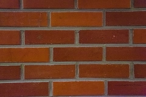 zid de cărămidă, cărămizi, roșu, model, constructie, închide, perete, linii, textură, caramida textura, clădire, montare pe perete, cadru complet, fundaluri, nici o persoana, cărămidă, arhitectură, construită, texturată, formă, proiecta, maro, repetiţie, geometrică, a închide, în aer liber, exteriorul clădirii, 5K, CC0, domeniu public, fără drepturi de autor