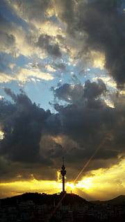 brillar, nube, puesta de sol, luz solar, cielo, solar, ligero, brillo de la tarde, cuando, mar, silueta, nube - cielo, al aire libre, estatua, arquitectura, estructura construida, exterior del edificio, edificio, naturaleza, ciudad, torre, nadie, destinos de viaje, altura maxima, belleza en la naturaleza, viaje, escultura, paisaje urbano, 2K, CC0, dominio público, libre de derechos