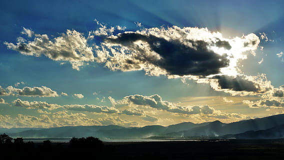 Wolken, Himmel, Himmel Wolken, Wolken des blauen Himmels, Blau, Natur, Wetter, Weiß, Licht, Luft, Tag, Umgebung, blauer Himmel, blauer himmel hintergrund, draußen, wolkig, Wolkengebilde, Kumulus, flauschige, Wolken Himmel, Meteorologie, Klima, hell, sonnig, Sonne, Atmosphäre, szenen, wolke - himmel, Schönheit in der Natur, keine Leute, ruhige Szene, Ruhe, Sonnenuntergang, Szenen - Natur, Berg, Sonnenstrahl, Landschaft, Dramatischer Himmel, Sonnenlicht, Gebirge, idyllisch, Silhouette, 2K, CC0, gemeinfrei, lizenzfrei