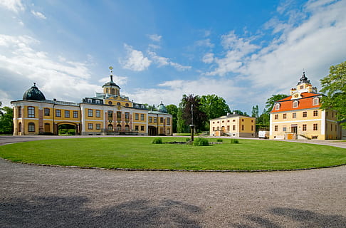 castel, belvedere, weimar, thuringia germany, Germania, clădire veche, locuri de interes, cultură, artă, clădire, istorie, arhitectură, exteriorul clădirii, construită, iarbă, cer, plantă, natură, zi, nor - cer, peluză, nici o persoana, Culoarea verde, conac, copac, trecutul, destinații de călătorie, palat, faţadă, în aer liber, Aleea din grădină, guvern, luxos, 5K, CC0, domeniu public, fără drepturi de autor