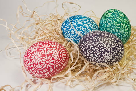 assorted eastern eggs, eggs, egg, easter eggs, easter egg, easter, decoration, christmas decoration, custom, christmas ornaments, easter egg painting, spring, the tradition of, colored, easter symbol, color, celebration, holiday, cultures, ornate, multi Colored, backgrounds, season, food, food and drink, indoors, still life, no people, close-up, pattern, art and craft, group of objects, holiday - event, studio shot, sweet food, floral pattern, temptation, 2K