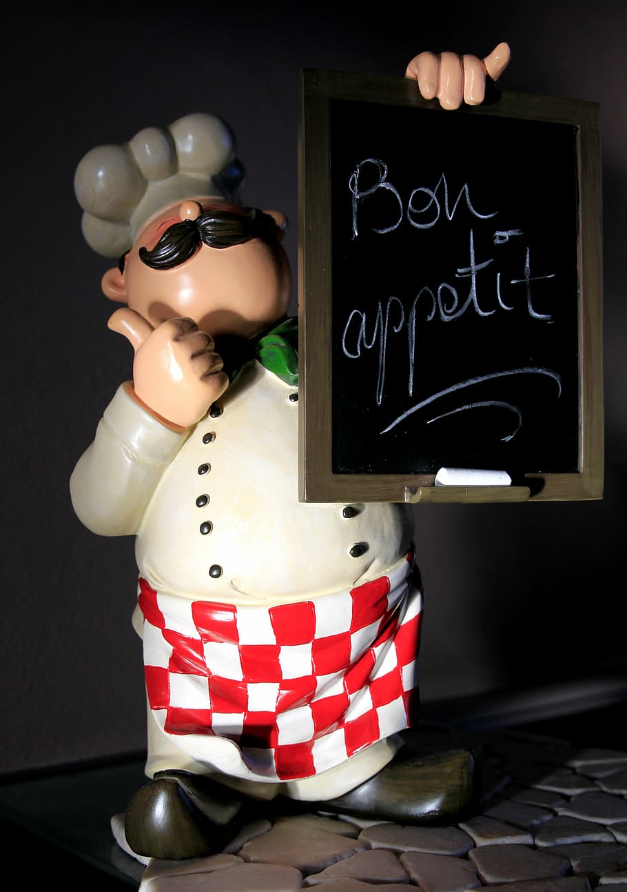 xef, plegable, figureta del tauler de guix, cuinar, barret del xef, pissarra, guix, home, estàtua, mascles, deliciós, barret, blanc, menjar, restaurant, ordre, menú, bon apetit, polzes amunt, bigoti, guió occidental, text, representació humana, representació, comunicació, a l'interior, menjar i beguda, cap gent, primer pla, menjar dolç, semblança masculina, semblança femenina, natura morta, celebració, maniquí, nombre, vermell, missatge, 4K