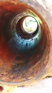 junked, putki, klikkaus, metalli-, ei ihmisiä, lähikuva, päivä, ruosteinen, ulkona, putki - putki, muoto, ympyrä, luonto, geometrinen muoto, haalistua, arkkitehtuuri, yksityiskohta, vesi, auringonvalo, koko kehys, teräs, metalliseos, 4K, CC0, public domain, rojaltivapaa