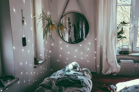 round wall mirror, window, white, bed, mirror, light, sunlight, bedclothes, furniture, indoors, bedroom, no people, domestic room, home interior, day, blanket, curtain, lighting equipment, plant, mode of transportation, land vehicle, nature, relaxation, pillow, electric lamp, 5K, CC0, public domain, royalty free