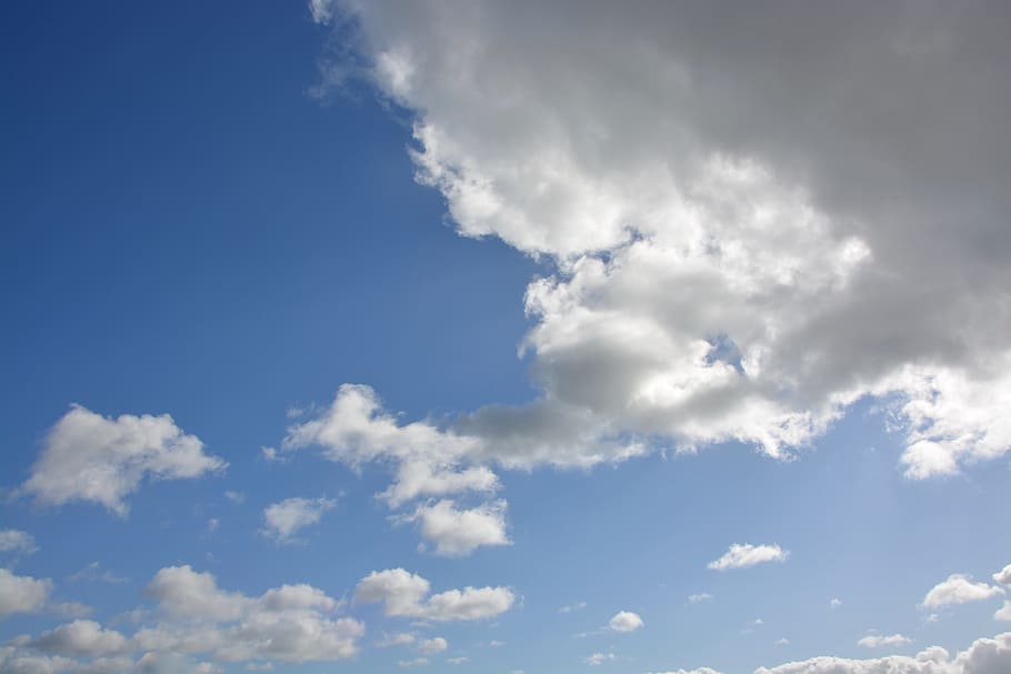 núvols, núvols blancs, núvols grisos, Cúmulus, núvol blanc, blau, cel, cel ennuvolat, cel blau, naturalesa, núvol - cel, cloudscape, escenics - natura, bellesa a la natura, vent, núvol, atmosfera, fons, Color blanc, esponjós, medi ambient, cap gent, cel dramàtic, meteorologia, llum solar, a l'aire lliure, netejar, clima, brillant, suavitat, 5K