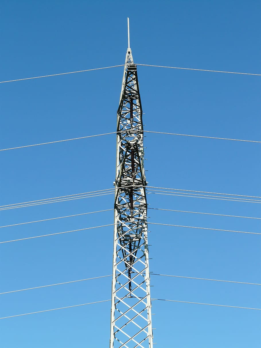 pilone, corrente, elettricità, strommast, attuale, elettricità, ferro, Torre, costruzione, metallo, vite, rivetto, ghiandola, stabile, impalcatura, alto - alto, blu, cavo, cielo sereno, tecnologia, cielo, Inquadratura dal basso, connessione, nessuno, struttura costruita, natura, giorno, Alimentazione elettrica, pilone dell'elettricità, architettura, linea elettrica, all'aperto, combustibile e produzione di energia, comunicazioni globali, componente elettrico, materiale elettrico, 2K