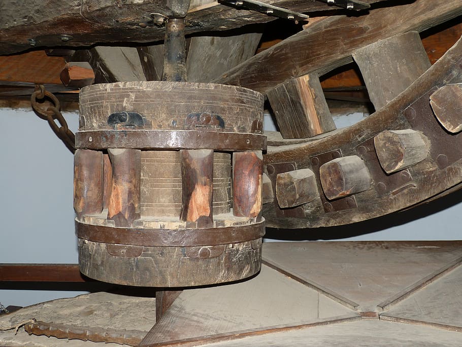 molí, molí de vent, farina, müller, molí de farina, mediterrani, energia eòlica, fusta, equipament, espanya, transmissió, vell, màquina, engranatges, traducció, metall, cap gent, material de fusta, natura morta, a l'interior, aparell, dia, naturalesa, estufa, arquitectura, contenidor, habitació domèstica, llum solar, primer pla, maquinària, cuina, artesania, 4K