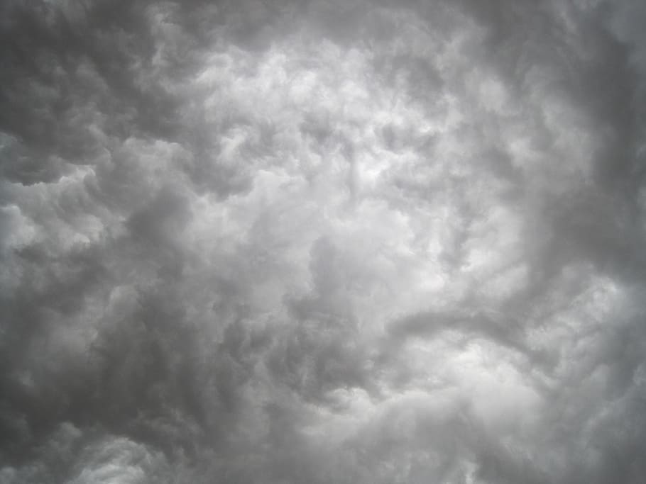 núvols, cel, núvol, pesat, actiu, violent, tempesta, ominós, fosc, pegats lleugers, temps, núvol - cel, naturalesa, cloudscape, cel dramàtic, meteorologia, clima, núvol de tempesta, fons, bellesa a la natura, escenics - natura, cap gent, vent, medi ambient, atmosfera, cel malhumorat, pluja, a l'aire lliure, 2K