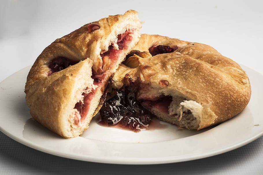 torta, electuary, Borsa, Slimak, Csiga, cibo, cibo e bevande, al forno, nessuno, piatto, dolce, Pasticcino, avvicinamento, cibo dolce, fetta, freschezza, buongustaio, immagine a colori, pane, cibo francese, in casa, pronto a mangiare, indulgenza, carne, girato in studio, benessere, Sandwich, mangiare sano, natura morta, pasto, Maiale, spuntino, prima colazione, tentazione, 2K