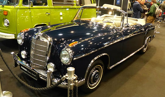 retfærdig, udstilling, oldtimer, auto, historisk, gamle biler, klassisk, vintage bil udstilling, bil, retro stylet, gammeldags, land køretøj, krom, vintage bil, gammel, transportmidler, antik, samlerens bil, transportform, motor køretøj, stationær, forlygte, tilfældige mennesker, dag, rigtige mennesker, metal, mennesker, udendørs, by, rejse, afspejling, livsstil, luksus, ren, 4K, CC0, offentligt domæne, royaltyfrie