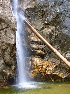 vandfald, vand, log, lainbachfall, natur, flod, strøm, udendørs, rock-objekt, Skov, flydende vand, scenics, landskab, skønhed i naturen, friskhed, grøn farve, bevægelse, lang eksponering, klippe, scenics - natur, solid, rock formation, sløret bevægelse, ingen mennesker, flyder, dag, magt i naturen, sport, faldende vand, renhed, 4K, CC0, offentligt domæne, royaltyfrie