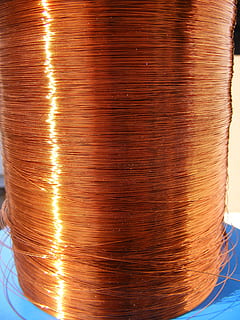 copper, enamelled, lp-lmx, polyamide, round, wire, industries, close-up, metal, no people, backgrounds, pattern, gold colored, shiny, brown, sunlight, orange color, steel, alloy, technology, arts culture and entertainment, textured, nature, day, aluminum, indoors, full frame, silver colored, 2K, CC0, public domain, royalty free