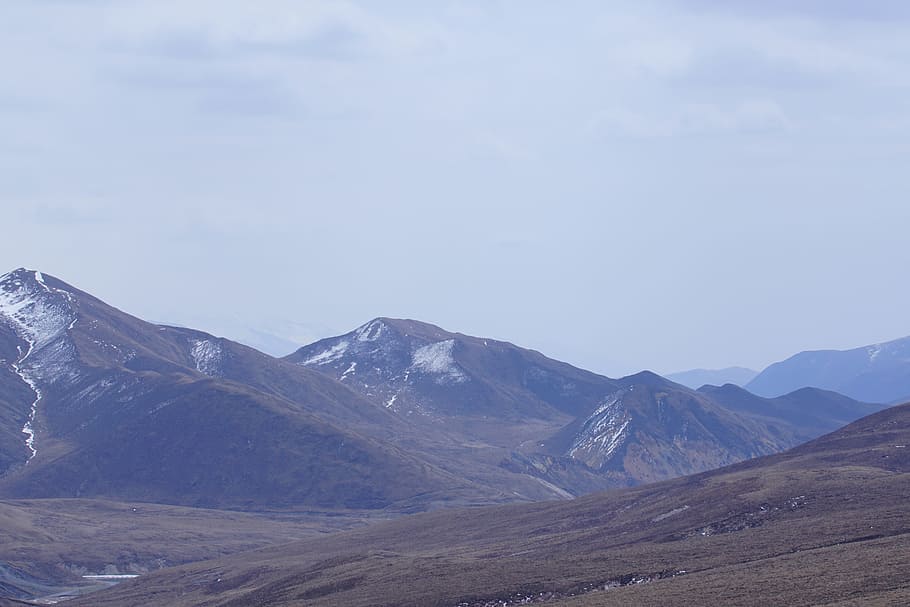 núvol blanc, prada, qinghai, muntanya de neu, muntanya, medi ambient, cel, paisatge, escenics - natura, Serra, bellesa a la natura, temperatura de fred, naturalesa, neu, hivern, núvol - cel, cap gent, escena tranquil·la, viatjar, tranquil·litat, destinacions de viatge, escena no urbana, a l'aire lliure, muntanya nevada, clima, 5K