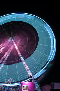 maneggio, illuminazione, rallentamento, notte, ruota panoramica, Parco divertimenti, giro del parco dei divertimenti, cultura artistica e intrattenimento, illuminato, Filatura, cerchio, forma geometrica, architettura, Inquadratura dal basso, nessuno, carnevale, struttura costruita, cielo, forma, attrezzatura per l'illuminazione, multicolore, carnevale itinerante, divertimento, vita notturna, sfondo nero, 4K, CC0, dominio pubblico, privo di copyright