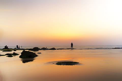 Sonnenuntergang, Dämmerung, Wolken, Meer, Ozean, Himmel, Strand, Wellen, Sand, wunderschönen, Urlaub, hdr, Horizont, Königtum, Sonne, Gelb, echt, Platz, Foto, rot, Natur, Landschaft, natürlich, Licht, Sonnenlicht, Orange, bunt, heiß, Farbe, tolle, Reflexion, Silhouette, Schönheit in der Natur, Wasser, Szenen - Natur, Ruhe, Horizont über Wasser, Land, ruhige Szene, orange Farbe, Rock, Rock - Objekt, Freizeitbeschäftigung, draußen, 5K, CC0, gemeinfrei, lizenzfrei