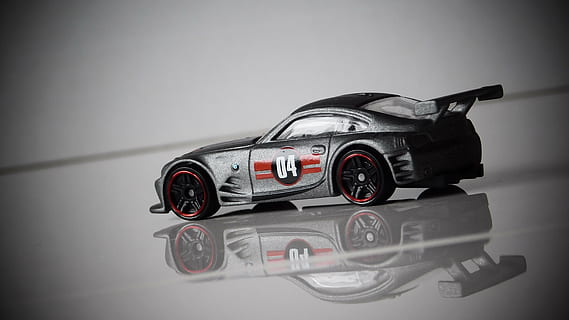 automàtic, bmw, model, rodes, bmw z4m, z4m, z4 coupe, Coupé de 2 portes, cotxe esportiu, morir fos, miniatura, a l'interior, cotxe, tir de l'estudi, manera de transport, gris, automòbil, cap gent, transport, fons gris, joguina, tecnologia, primer pla, vinyeta, sol objecte, natura morta, nombre, vista d’angle alt, èxit, còpia espai, crom, petit, carreres d'automòbils, 4K, CC0, domini públic, lliure de regalies