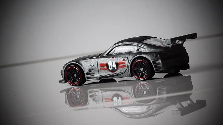 automàtic, bmw, model, rodes, bmw z4m, z4m, z4 coupe, Coupé de 2 portes, cotxe esportiu, morir fos, miniatura, a l'interior, cotxe, tir de l'estudi, manera de transport, gris, automòbil, cap gent, transport, fons gris, joguina, tecnologia, primer pla, vinyeta, sol objecte, natura morta, nombre, vista d’angle alt, èxit, còpia espai, crom, petit, carreres d'automòbils, 4K