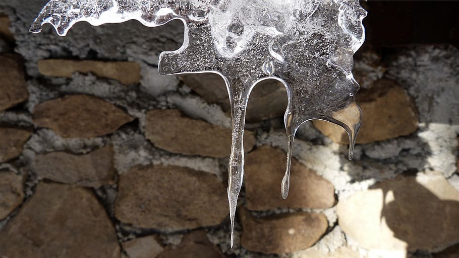 gel, formació de gel, hivern, transparència, llum i ombra, fred, primer pla, cap gent, naturalesa, temperatura de fred, congelat, metall, neu, vell, a l'aire lliure, textura, patró, dia, resistent, aigua, funció de construcció de parets, gelades, espatllat, color plata, 4K