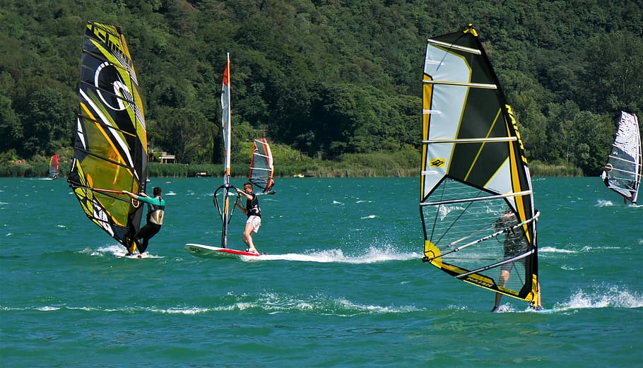 windsurf, esport, navega, vent, surfista, Esports aquàtics, esports recreatius, oci, windsport, llac, dinàmic, aigua, surf, navegar, blau, taula de surf, Tirol del sud, el llac kalterer, onada, vaixell nàutic, mar, transport, naturalesa, a l'aire lliure, vacances, gent, activitat d'oci, aventura, dia, persones reals, esport aquàtic, grup de persones, davant del mar, estils de vida, homes, moviment, Esports extrems, habilitat, bellesa a la natura, 5K