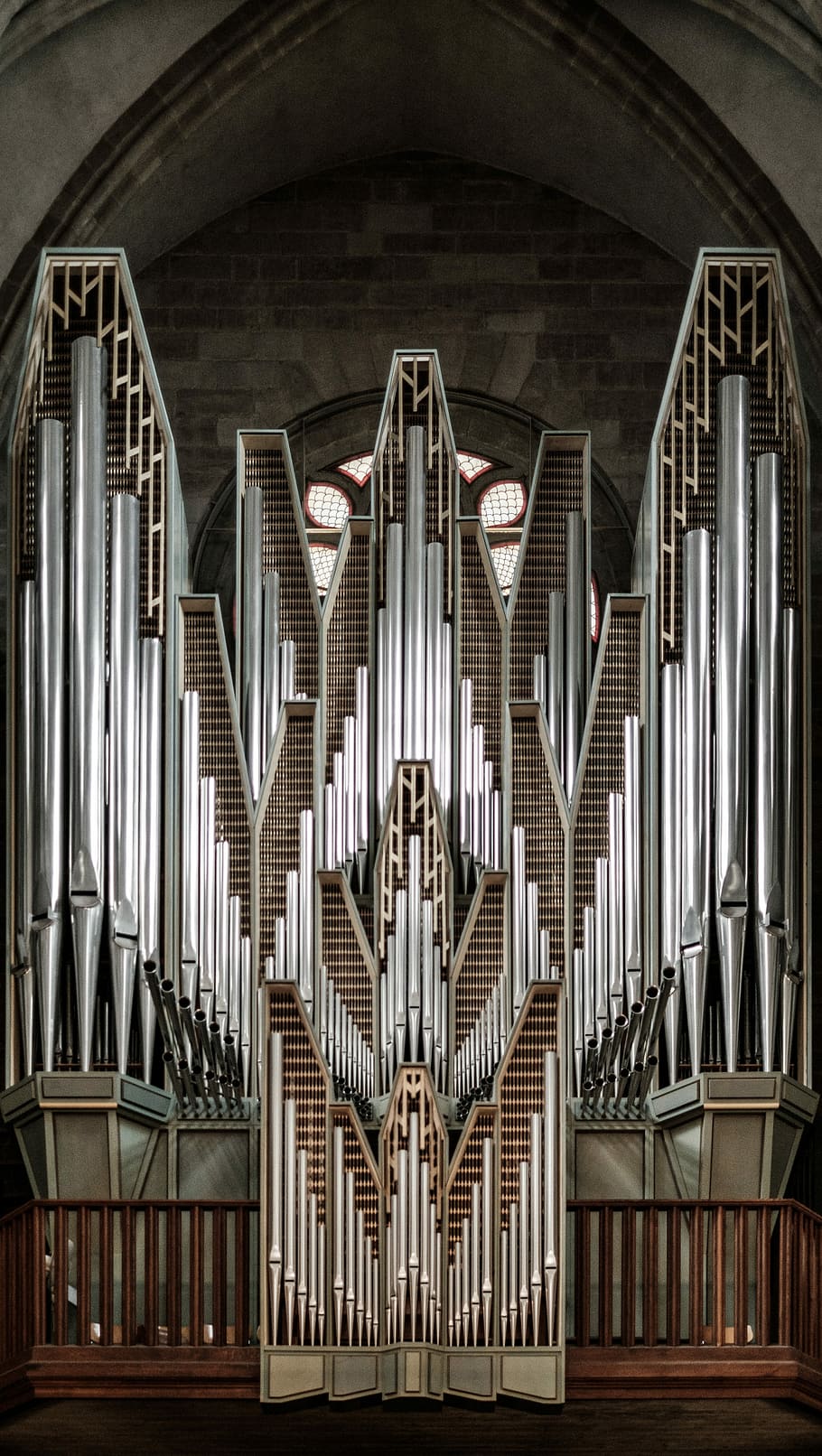 Església, musical, instrument, a l'interior, orgue, instrument musical, història, cap gent, música, arquitectura, lloc de culte, religió, estructura construïda, creença, espiritualitat, edifici, sostre, vista d’angle baix, arc, cultura i entreteniment artístic, en fila, arquitectura i art, ornamentat, 5K