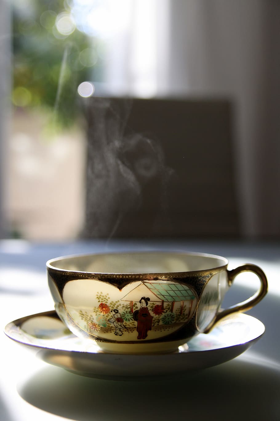 blanc, marró, tassa de te, te, càlid, tassa, calenta, beure, begudes, fred, hivern, esmorzar, tè de tarda, copa japonesa, al matí, tardor, casa, caure, relaxació, te verd, acollidor, interior, cafè, Japó, japonès, asia, menjar i beguda, vaixella, beguda calenta, plat, menjar, te - beguda calenta, taula, refresc, frescor, centrar-se en primer pla, a l'interior, primer pla, cap gent, calor - temperatura, benestar, motiu floral, 4K
