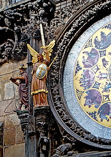 rellotge, escut de rellotge, rellotge extern, temps, mesura del temps, rellotge antic, antiguitat, vell, ciutat, figura, escultura, l’ajuntament, praga, corrent, gran rellotge, consells del rellotge, el mecanisme de, arquitectura, mòbil, representació, cap gent, art i artesania, creativitat, espiritualitat, estructura construïda, el passat, religió, història, creença, dia, lloc de culte, edifici, representació humana, estàtua, metall, ornamentat, 5K, CC0, domini públic, lliure de regalies